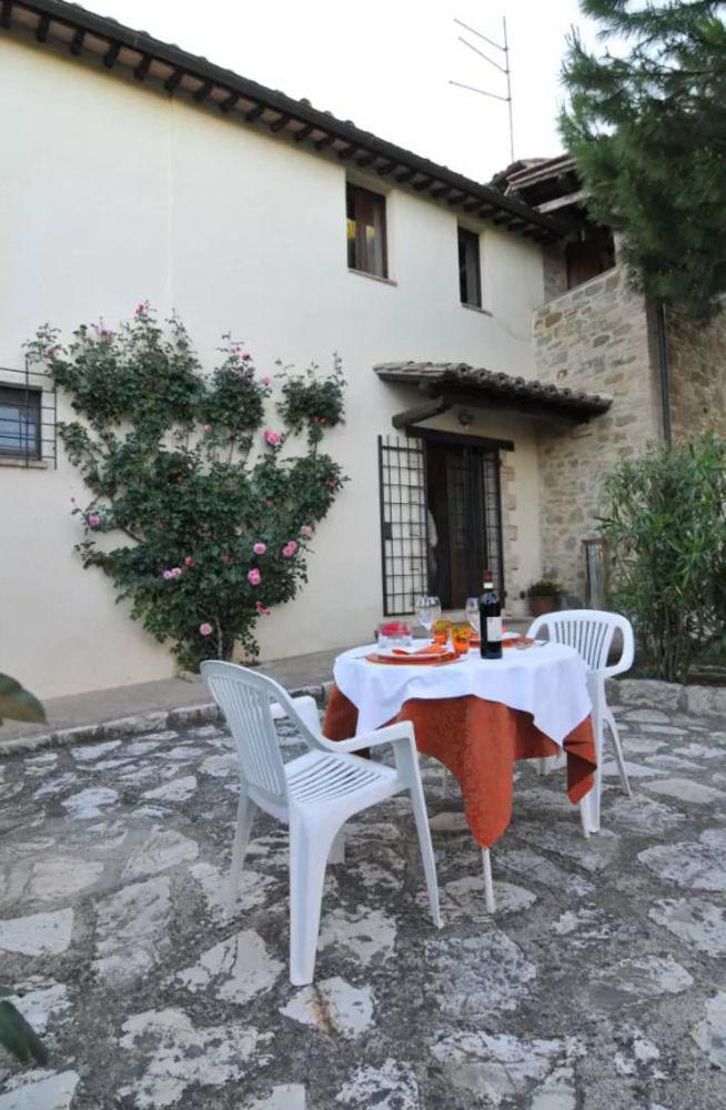 Agriturismo La Ginestrella Civitella D'Arna Exterior photo